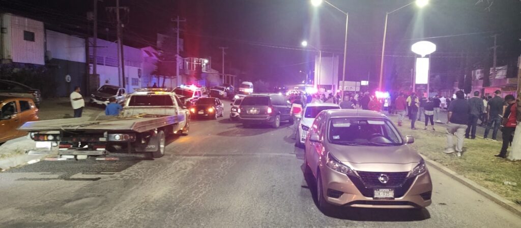 CONDUCTORES DE PLATAFORMA DIGITAL BLOQUEAN AVENIDAS