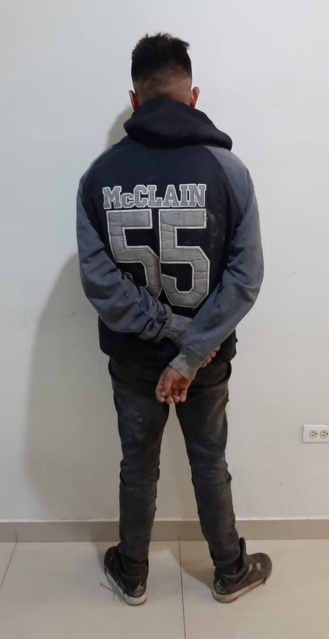 ASALTO A UN JOVEN DE 18 AÑOS Y FUE ARRESTADO POR LAS AUTORIADADES