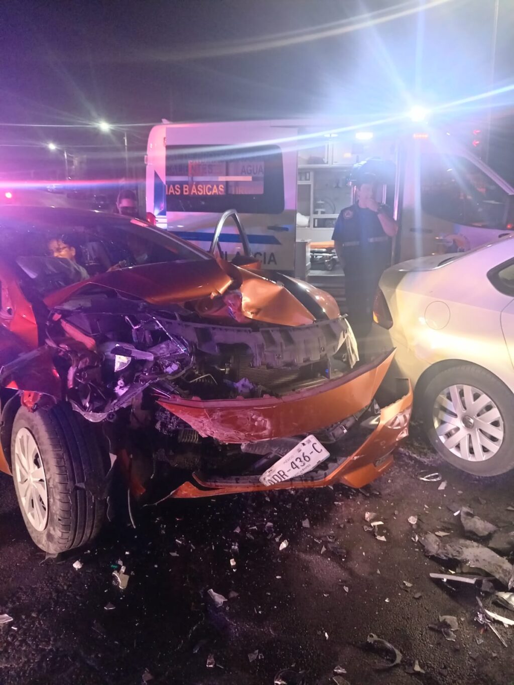 UN SUJETO QUE CONDUCIA EN ESTADO INCONVENIENTE GENERA APARATOSO CHOQUE