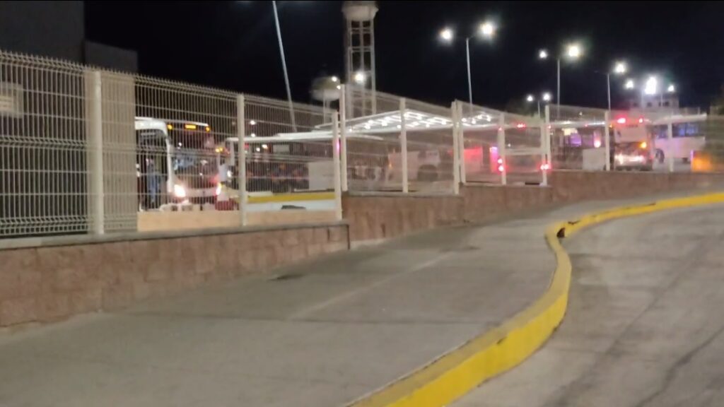 BALEAN UN CAMION YO VOY