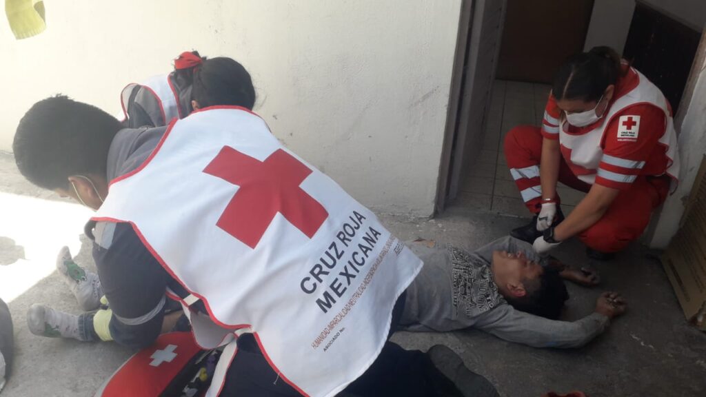 SE ELECTROCUTA MIENTRAS PINTABA, FUE A DAR AL HOSPITAL