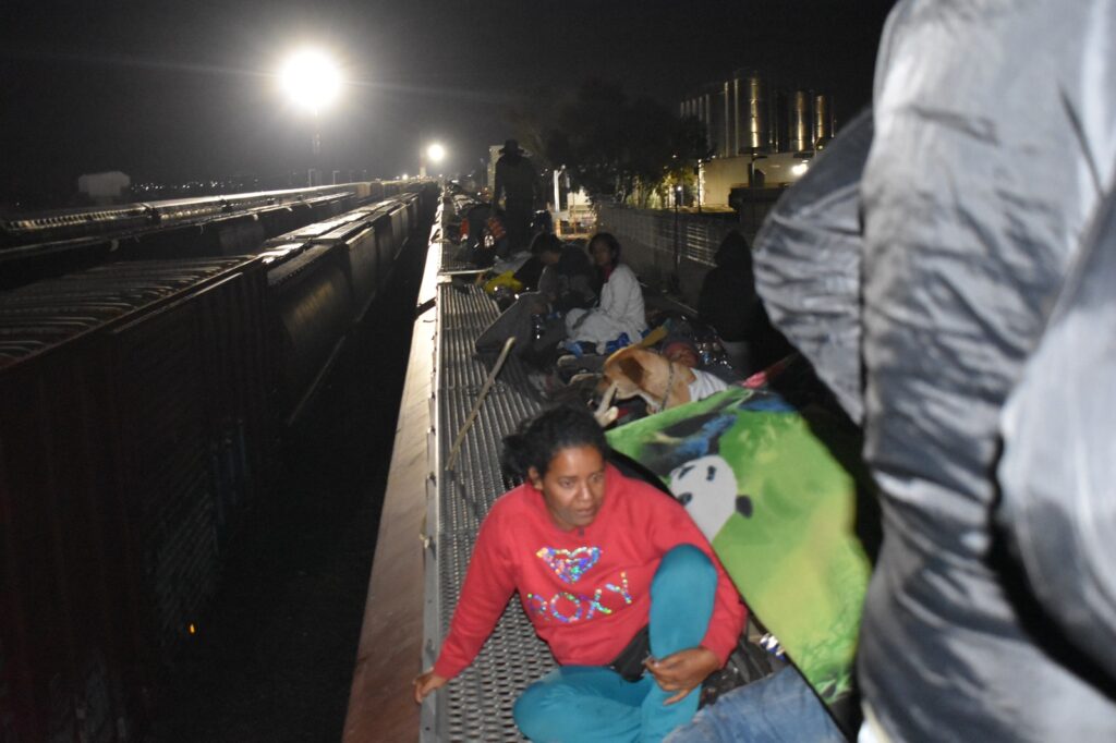 ARRIBAN A AGUASCALIENTES 500 MIGRANTES VARIOS DESHIDRATADOS Y HERIDOS