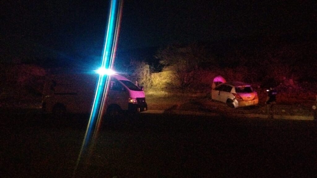 UN HOMBRE QUE IBA AL TELEFONO Y MANEJANDO, PERDIO LA VIDA AL VOLCARSE