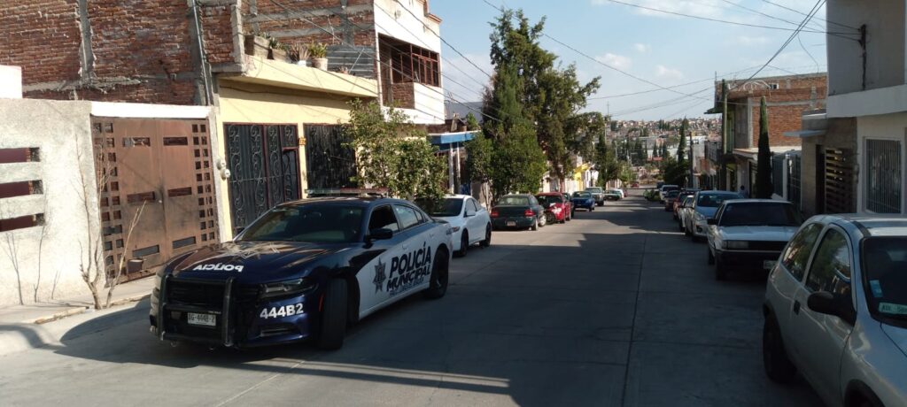 JOVEN MUJER ACABA CON SU VIDA