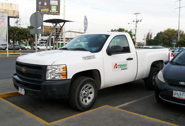 SUJETOS ARMADOS LE QUITAN LA CAMIONETA EN JALISCO A EMPLEADO DE PEMEX, EL AFECTADO ES ORIGINARIO DE AGUASCALIENTES