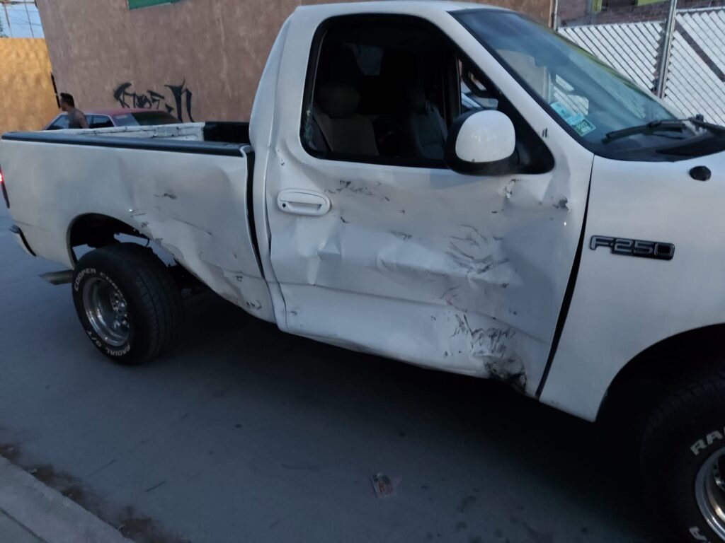 MOTOCICLISTA RESULTA LESIAONADO TRAS CHOQUE CONTRA UNA CAMIONETA