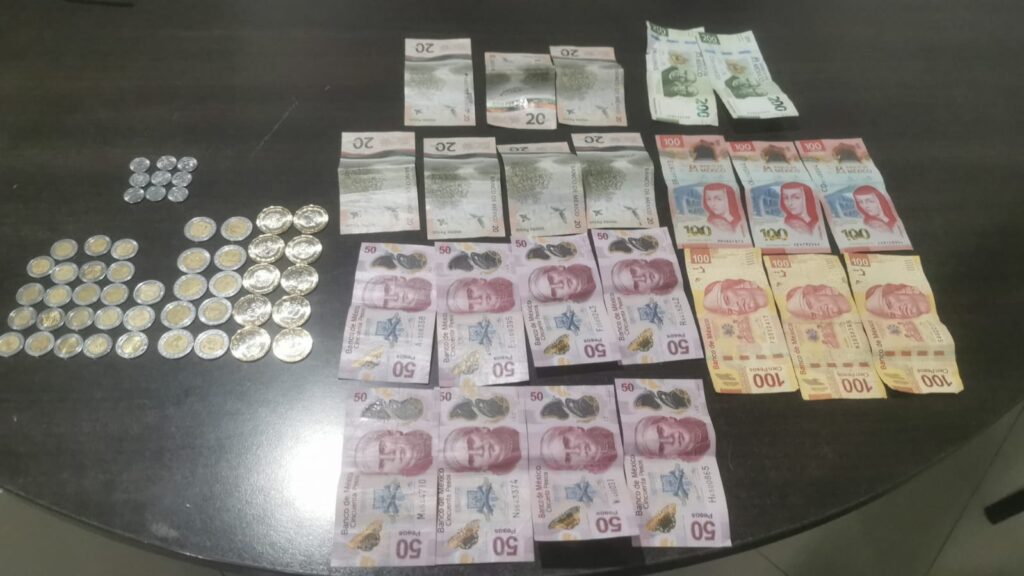 VIOLENTOS ASALTANTES DE UNA FARMACIA FUERON DETENIDOS POR LA POLICIA MUNICIPAL