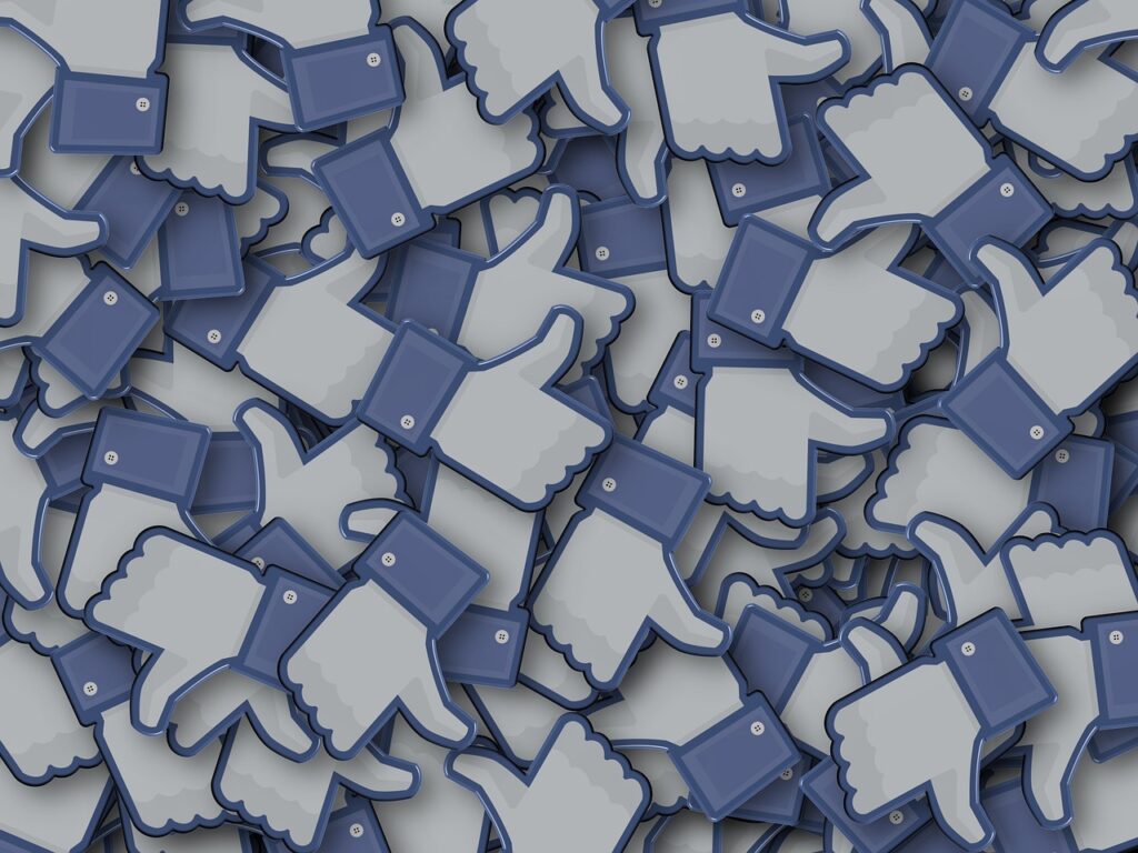 Desmitificando la Compra de Seguidores en Facebook: Estrategias Sostenibles para Crecer tu Audiencia