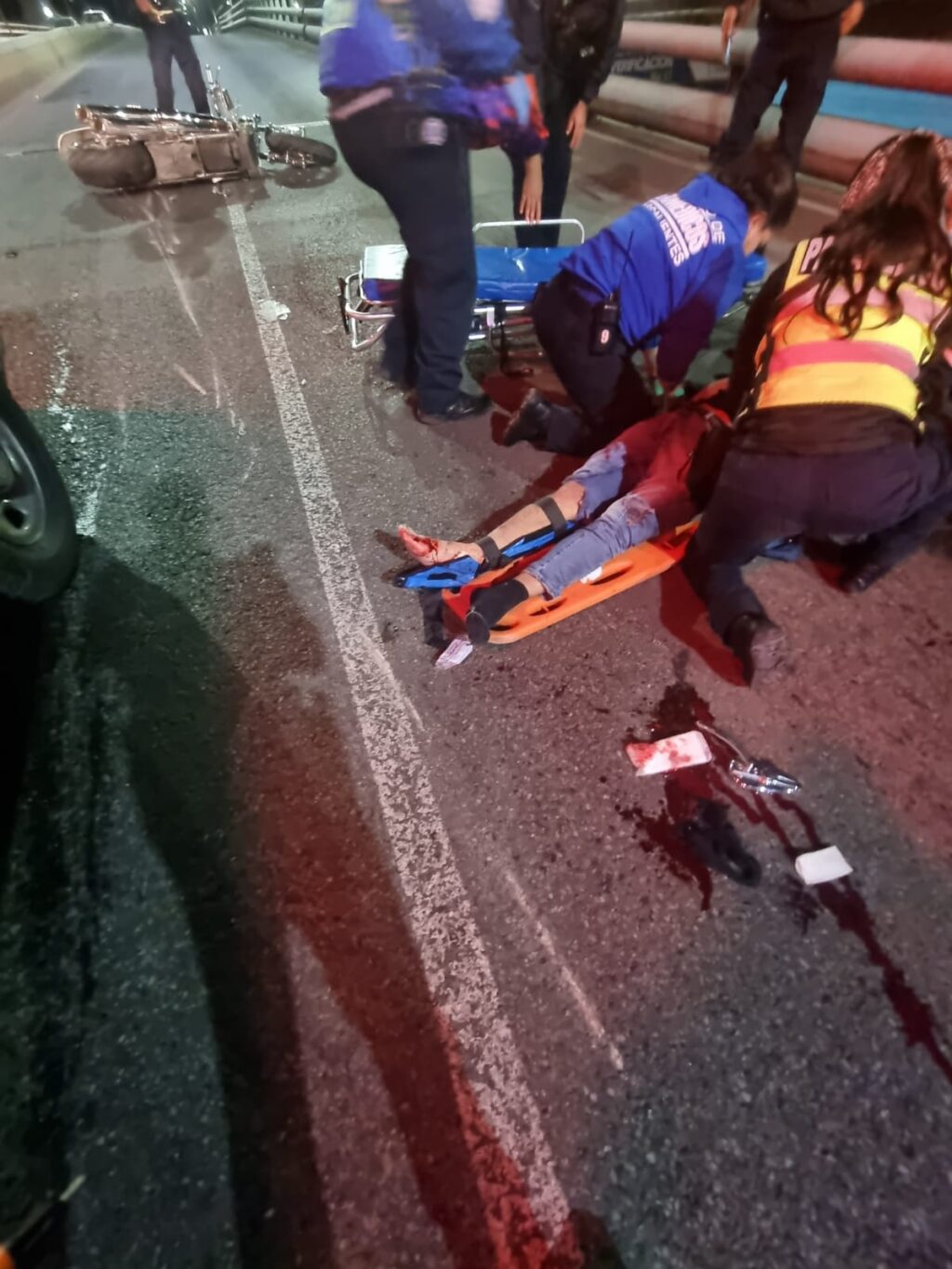Motociclista grave tras caída de Harley
