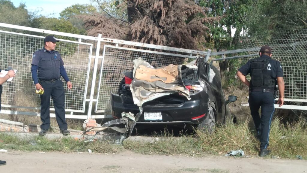 Carambola entre 4 vehículos dejó 1 muerto y 1 lesionada grave en el boulevard a Zacatecas