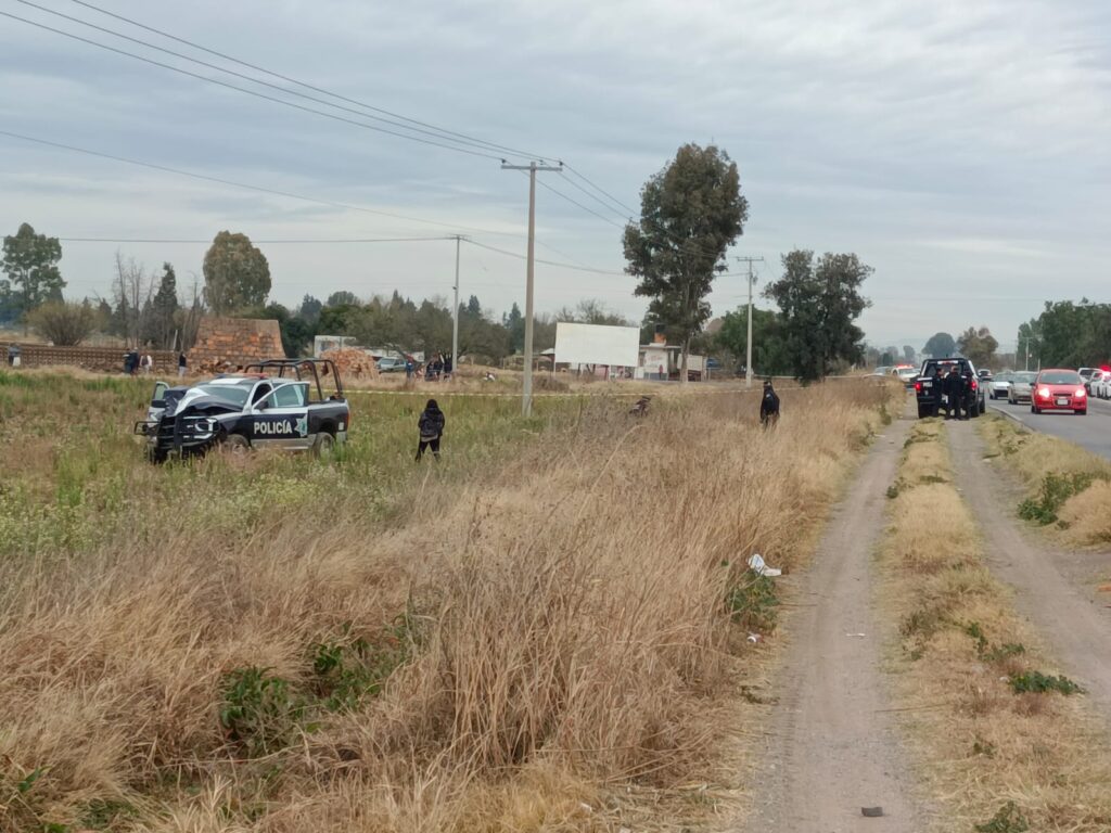 Patrulla de la Policía Municipal de Rincón de Romos impactó y mató a dos motoristas en Tepezalá
