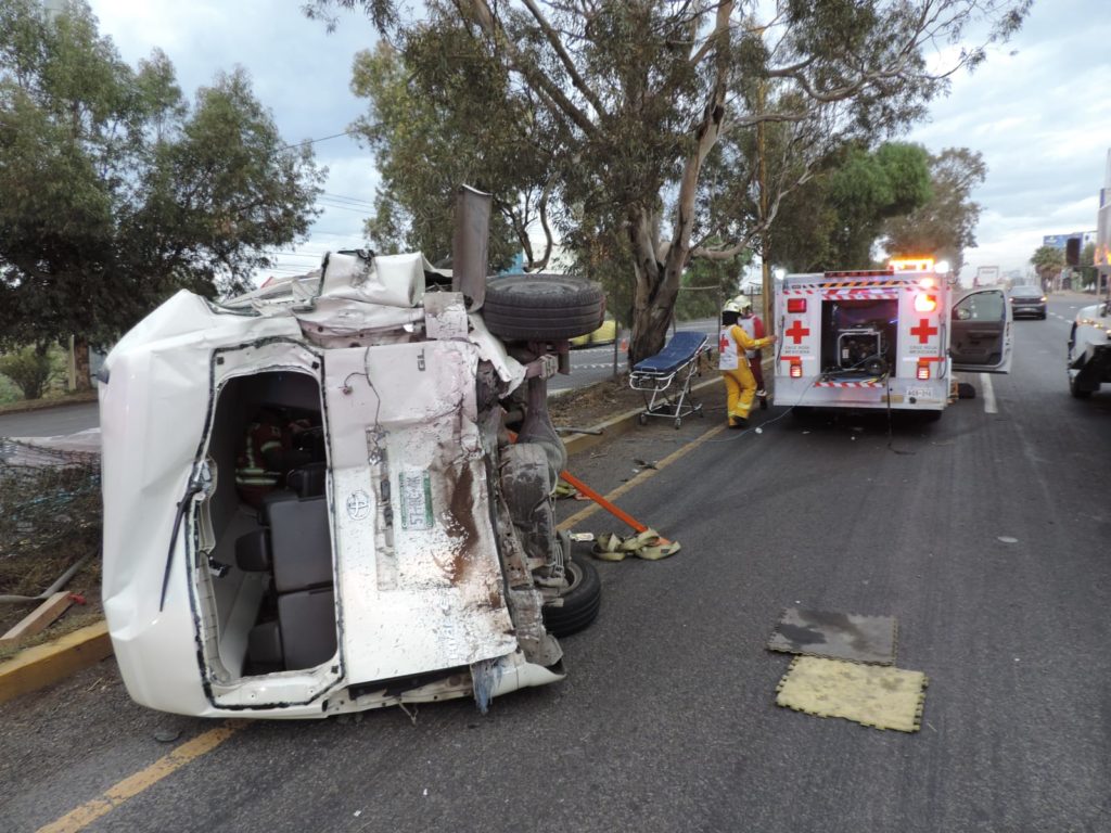 Conductor resultó prensado tras aparatoso accidente sobre la carretera Panamericana