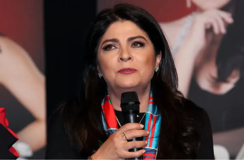 Victoria Ruffo demuestra su emoción de futura abuela