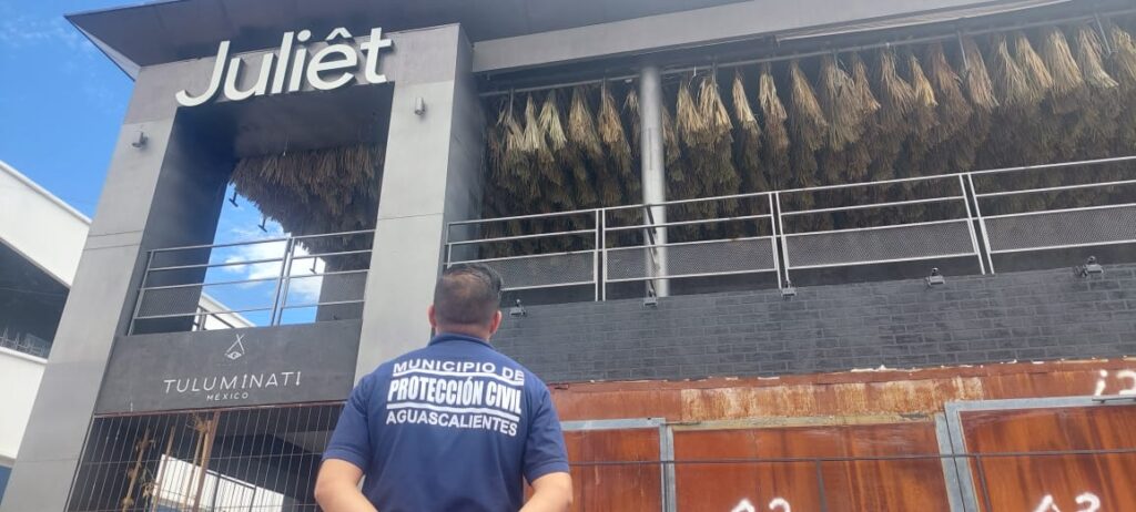 Incendio en el “Juliet” en la zona de antros de la FNSM dejó un trabajador lesionado