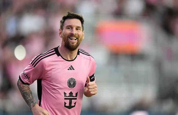 Franco Escamilla contactó a Lionel Messi para grabar juntos