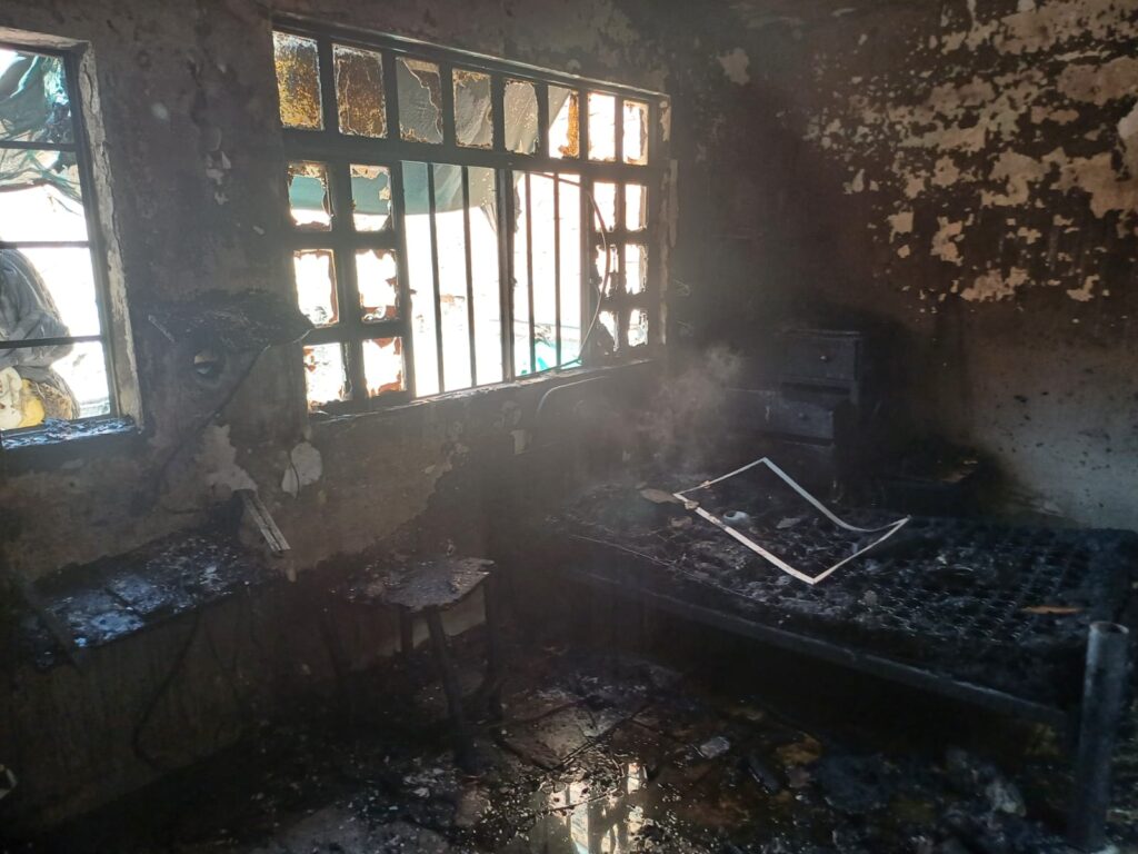 Una casa en la colonia Del Carmen fue consumida en su totalidad tras un incendio