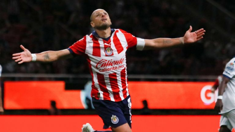 «Chicharito» Hernández hace su primera anotación con las Chivas