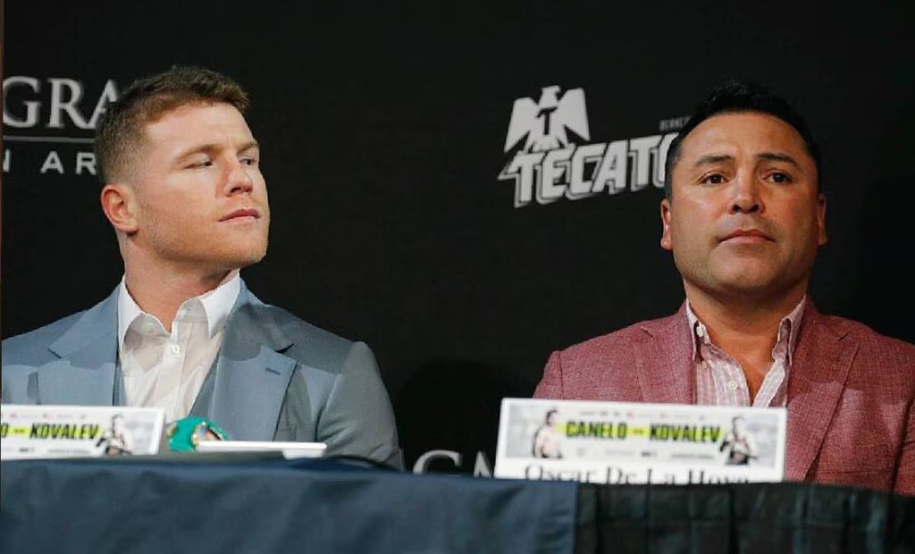 «Canelo» Álvarez mantiene el enfrentamiento con Óscar de la Hoya