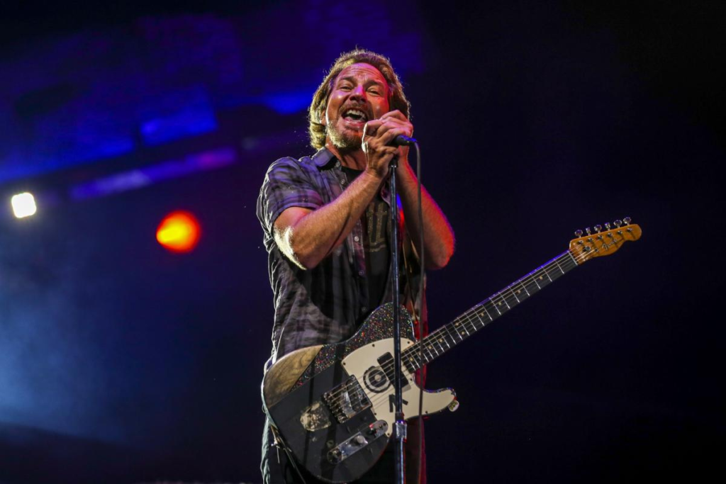 Pearl Jam lleva su música al cine