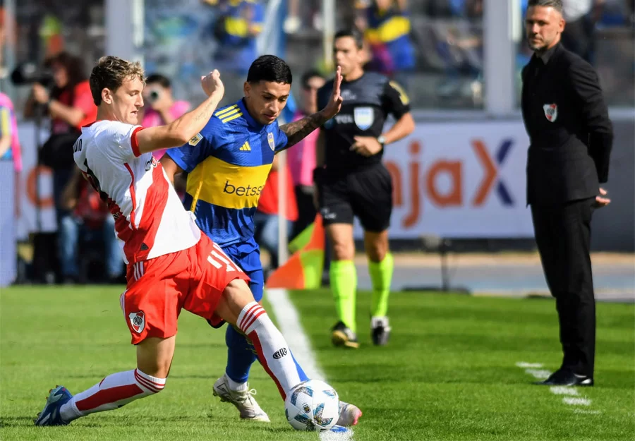 2-3. Boca derrota a River con polémica y pasa a semifinales de Copa de la Liga argentina
