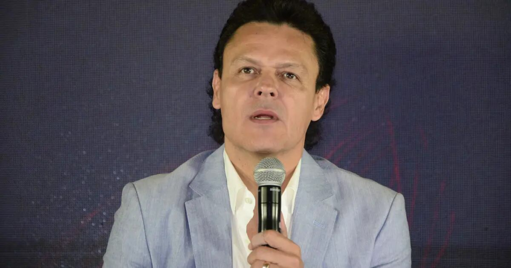 Pedro Fernández responde a la petición de su padre de reencontrarse