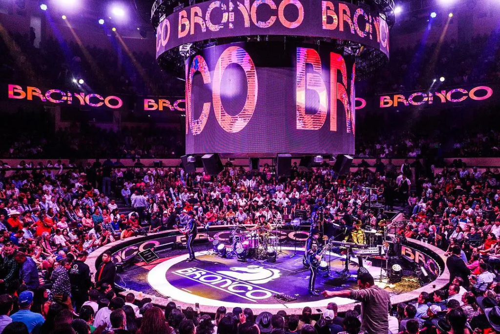 Bronco celebra su 45° aniversario en la Feria Nacional de San Marcos