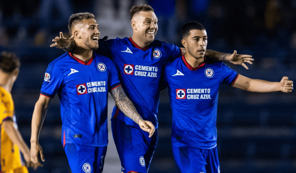 Cruz Azul debe estar siempre entre los primeros cuatro: Rotondi