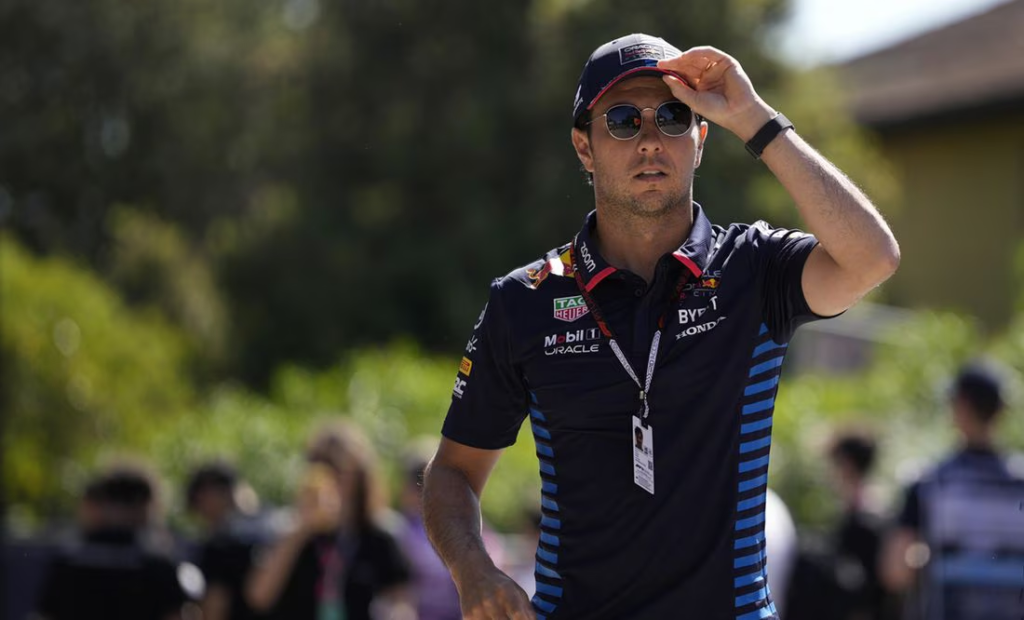 «Checo» Pérez sigue sin renovar con Red Bull