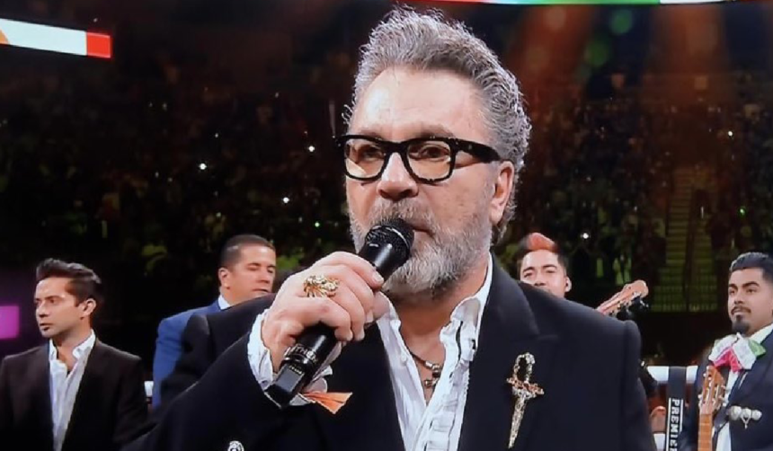 Elogian a Mijares por entonar bien el Himno Nacional