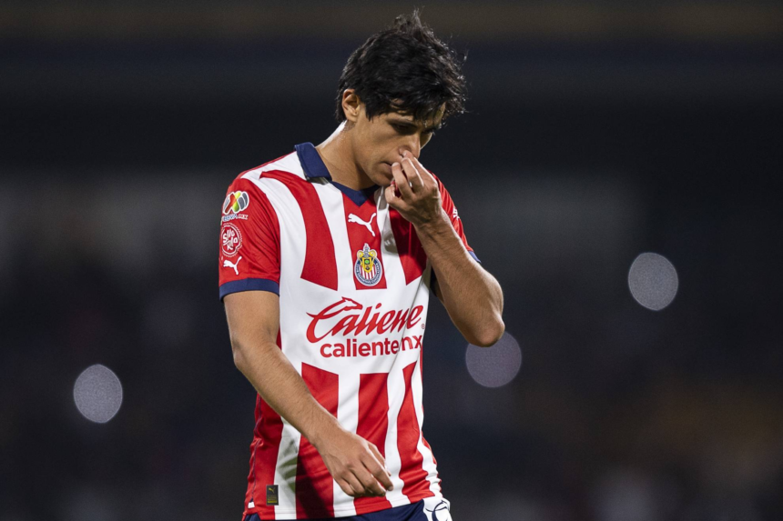 Chivas deja fuera a José Juan Macías para la ida ante Toluca
