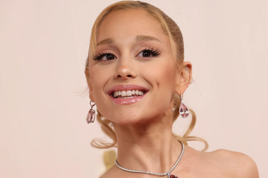 Ariana Grande es criticada por fascinación con Jeffrey Dahmer