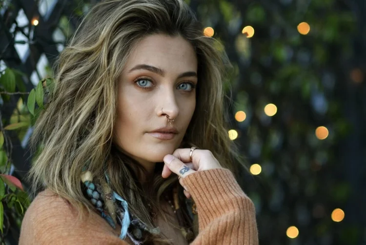 Paris Jackson, revela su admiración por Christian Nodal