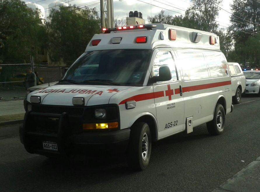 Empleado de cremería queda prensado en molino