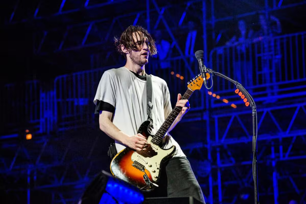 Exguitarrista de Red Hot Chili Peppers, demandado por una muerte