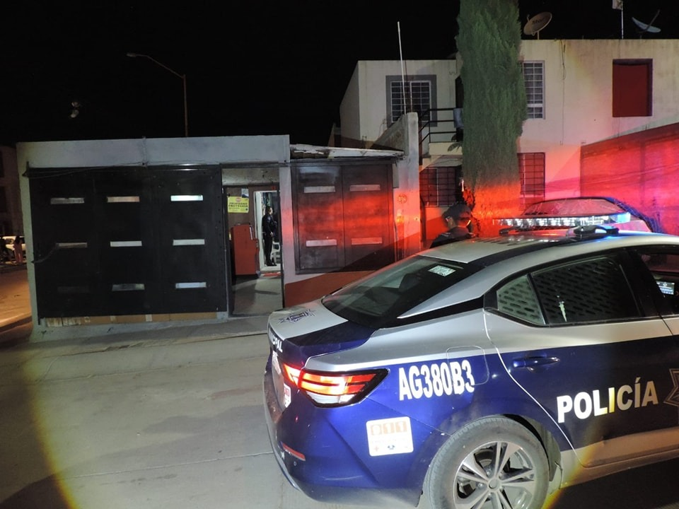 Sujetos en moto balean domicilio en Villas del Río