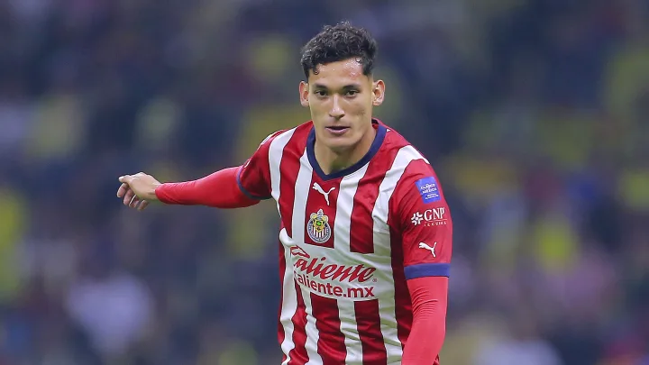 Jesús Orozco causa baja con las Chivas, por lesión