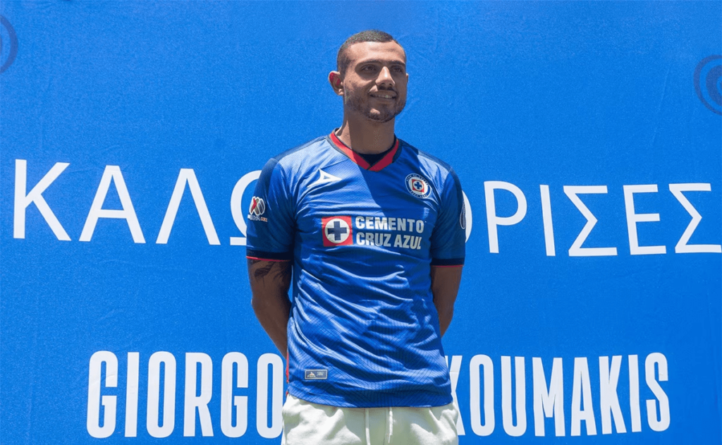 Cruz Azul comenzaría el Apertura 2024 con baja de Giakoumakis
