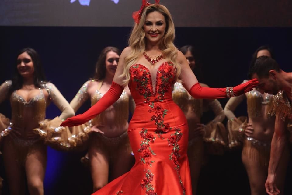 Aracely Arámbula vuelve al teatro con «Perfume de Gardenia»