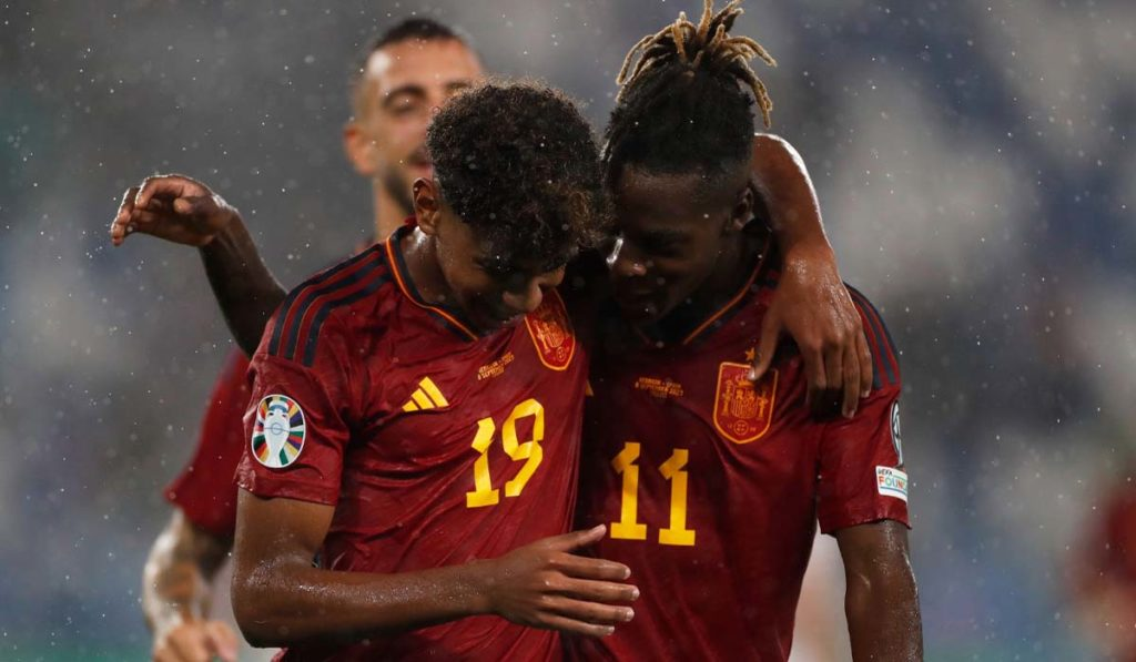 España pone orden y vence 4-1 a Georgia