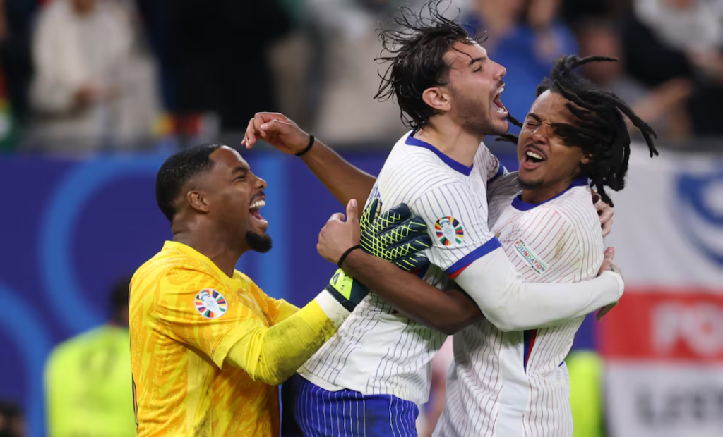 En penales Francia supera a Portugal; va contra España en semifinales