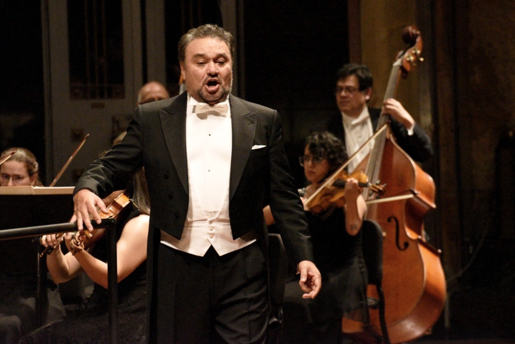 El tenor Ramón Vargas celebra aniversario del Palacio de Bellas Artes