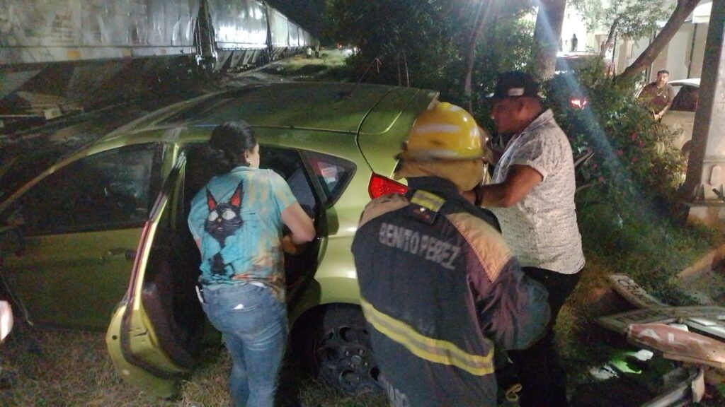 Imprudente y alcoholizado automovilista fue impactado y arrastrado por el tren en Pabellón de Arteaga