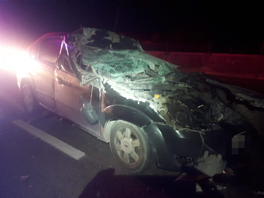 Joven automovilista resultó lesionado tras un fuerte accidente en la 45 Norte en Cosío