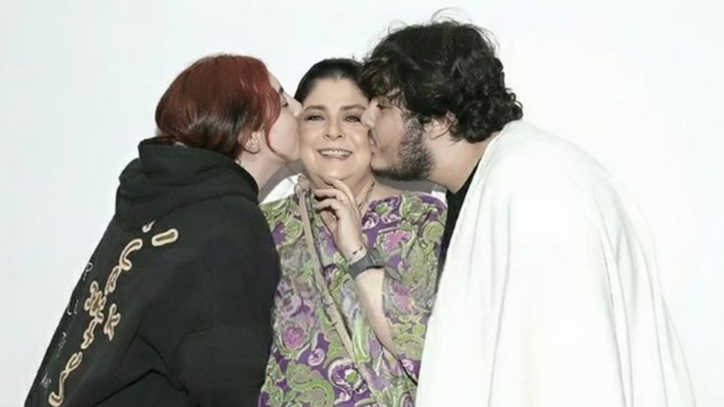 Victoria Ruffo festeja el cumpleaños número 20 de sus mellizos