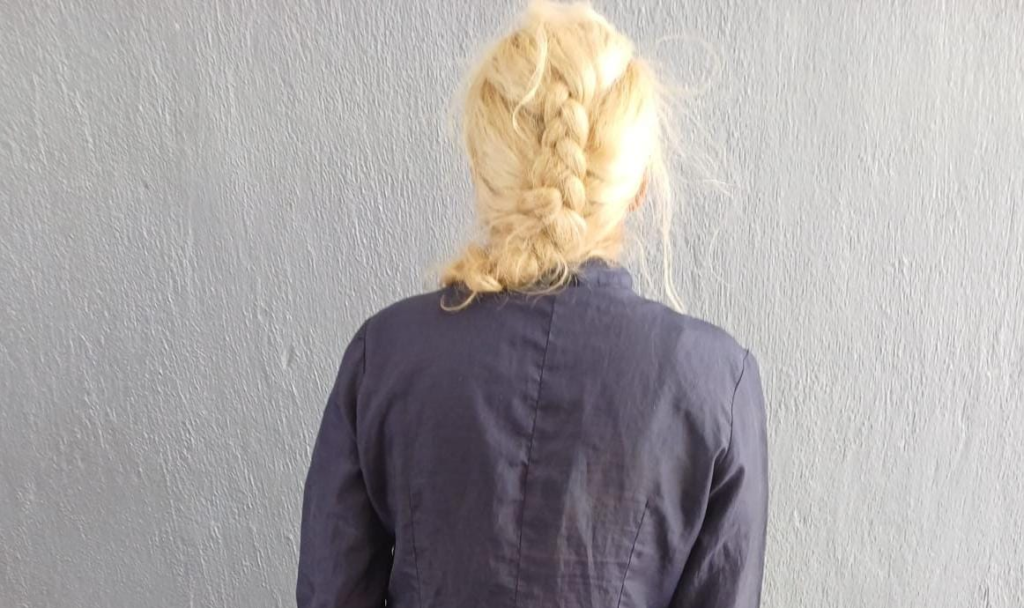 Mujer golpeó a un joven en el Ojocaliente I