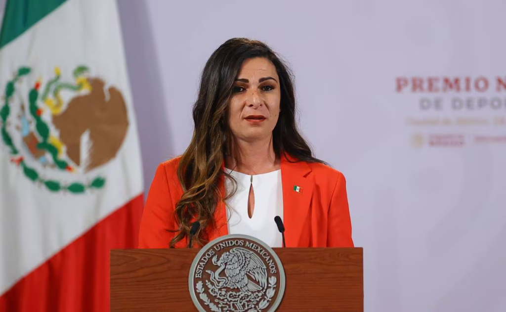 Ana Guevara dice que hay cosas más importantes de qué hablar