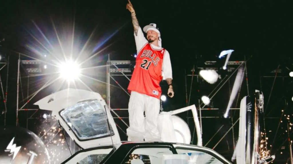 J Balvin presenta nuevo disco