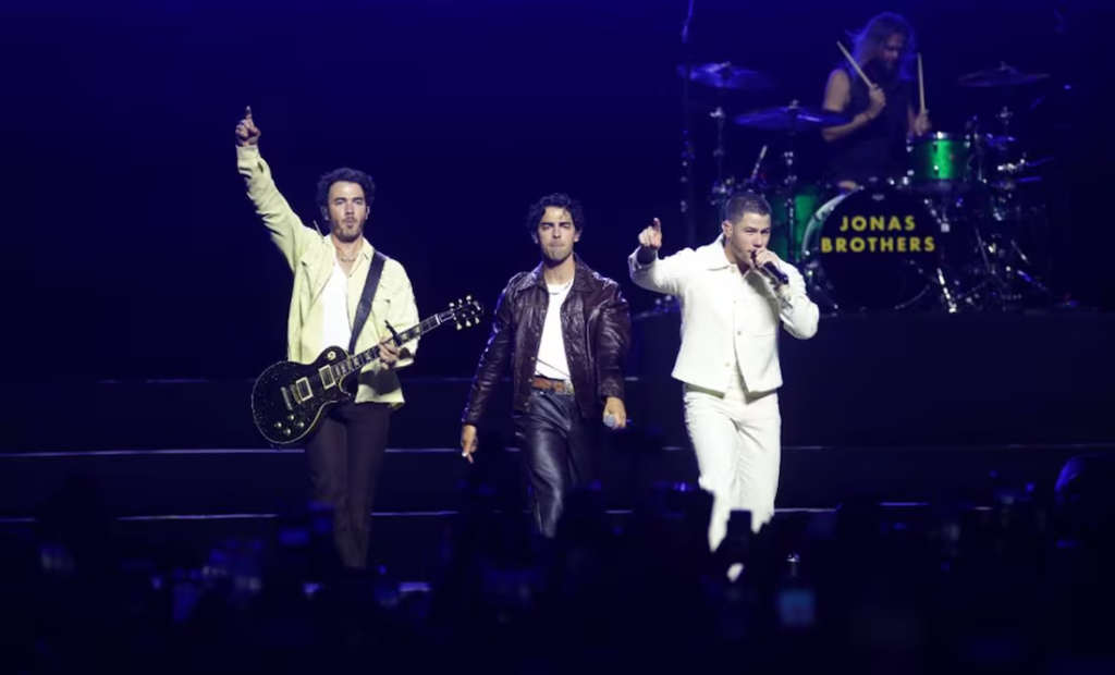 Los Jonas Brothers vuelven con fiesta musical en la Arena CDMX