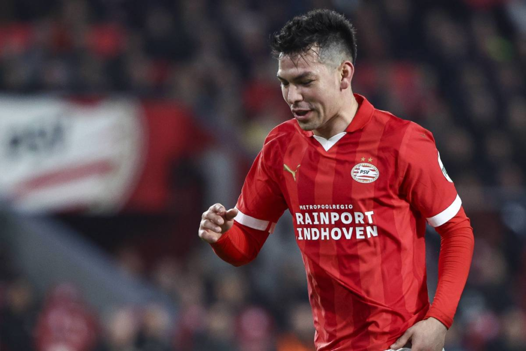 Hirving Lozano marca y asiste en goleada del PSV