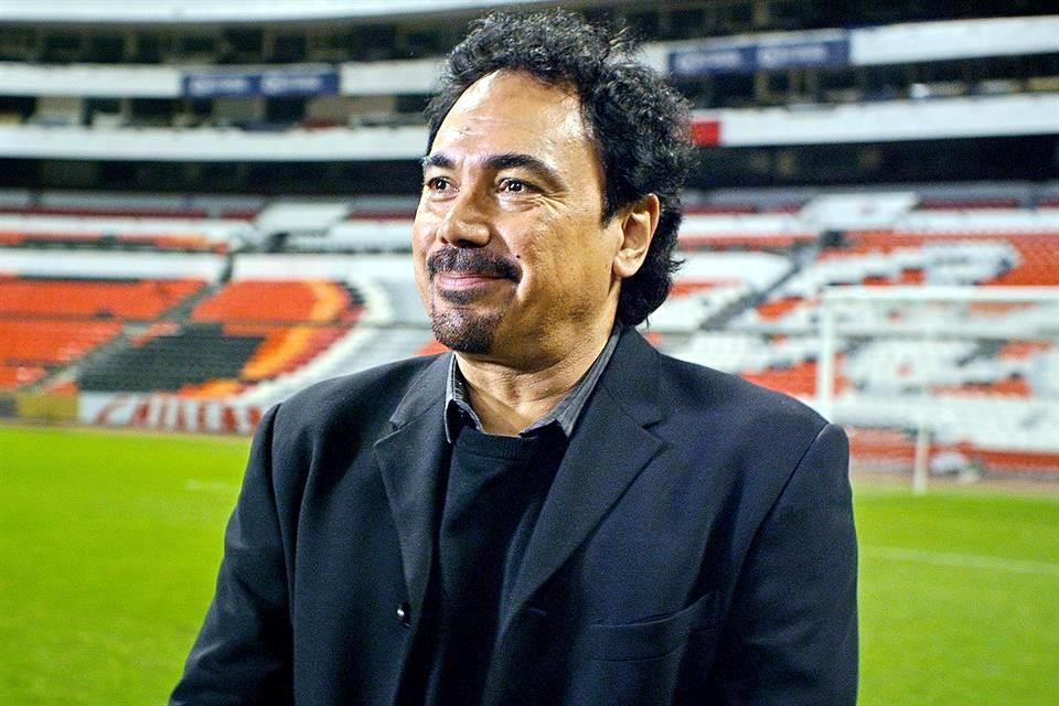 Hugo Sánchez espera que Aguirre sume al futbol mexicano